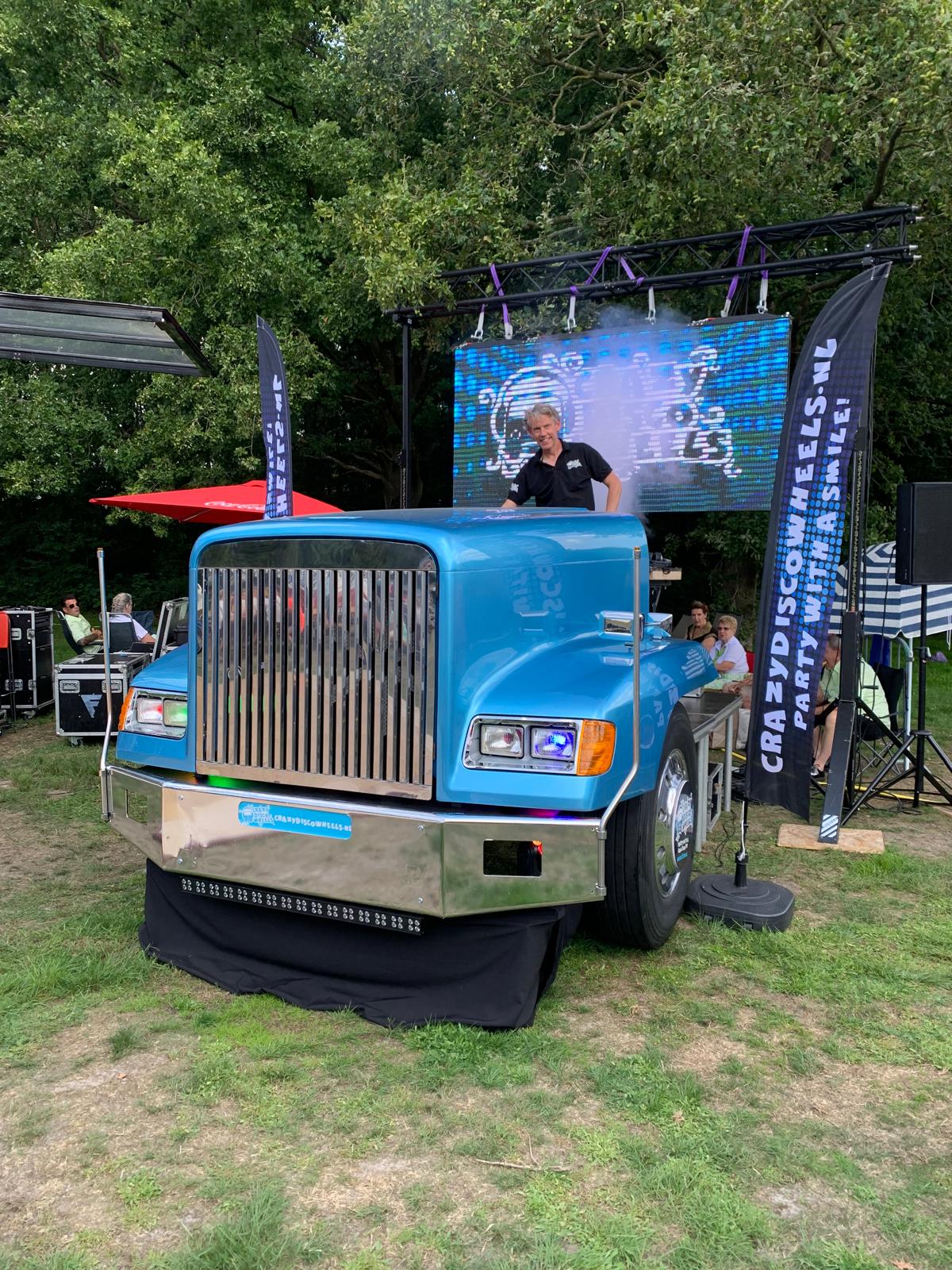 crazydiscowheels truck